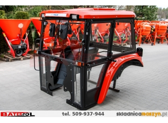 Kabina C-330 NAGLAK dach i błotniki z tworzywa (włókno szklane) SZYBY BOCZNE UCHYLNE,drzwi na koło,halogeny led 
