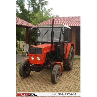 Maska standard lakierowana proszkowo URSUS C-360 CZERWONA kanciasta 